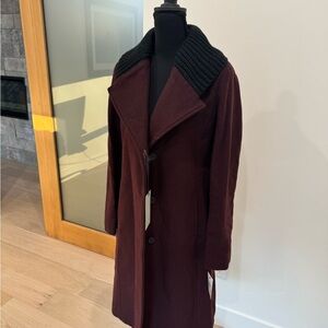 Elegant Burgundy Coat with Black Collar